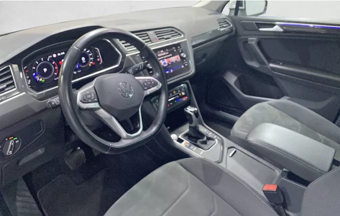 VOLKSWAGEN TIGUAN 1.5 TSI 150ch DSG7 Elegance photo 13 2130515