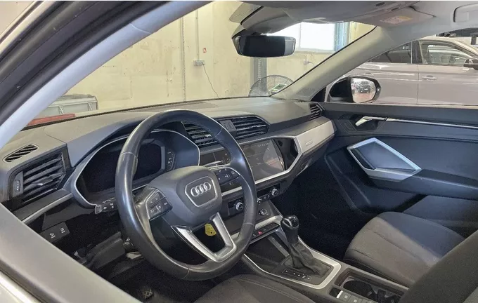 AUDI Q3 Sportback 35 TFSI 150 ch S tronic 7 Business line photo 13 3015018