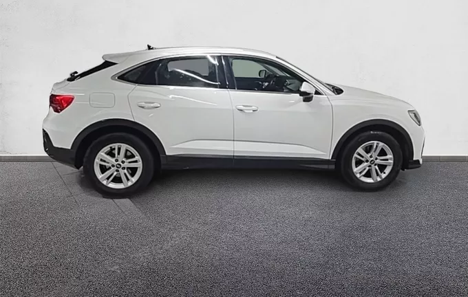 AUDI Q3 Sportback 35 TFSI 150 ch S tronic 7 extérieur côté droit 2129357