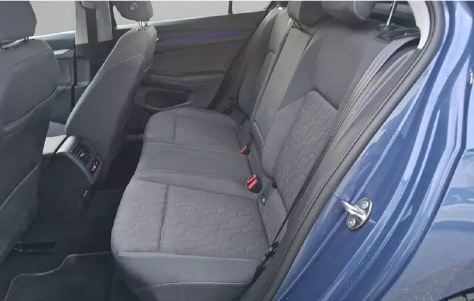 VOLKSWAGEN GOLF 1.5 eHybrid 204 DSG6 VW Edition extérieur arrière 460221