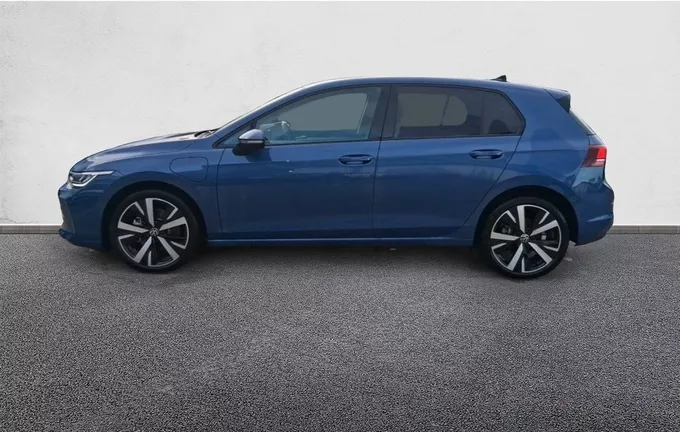 VOLKSWAGEN GOLF 1.5 eHybrid 204 DSG6 VW Edition extérieur trois quart arrière gauche 460221