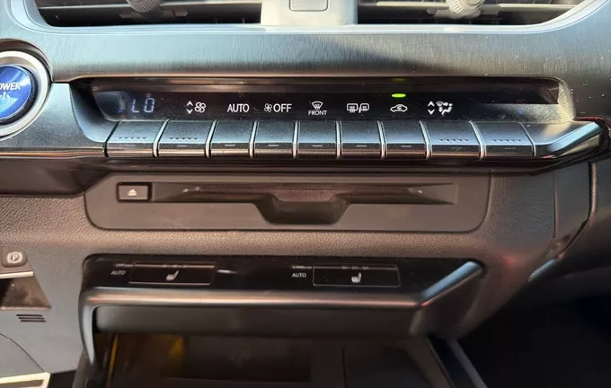 LEXUS UX 250h 2WD F SPORT photo 14 1103709