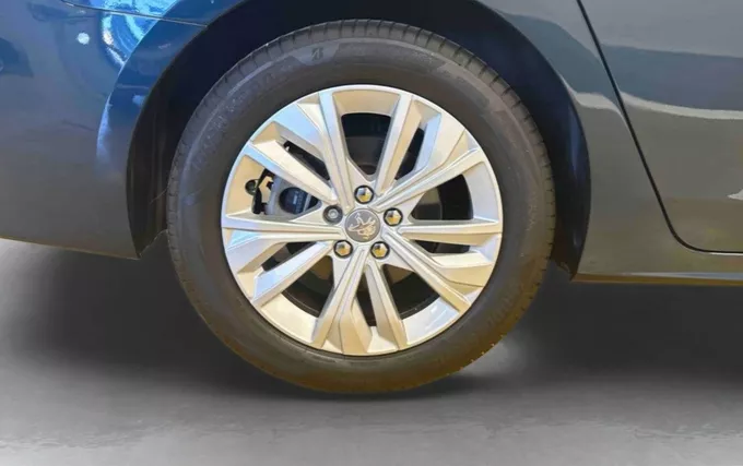 PEUGEOT 508 SW Hybrid 225 e-EAT8 Allure Business photo 9 213347