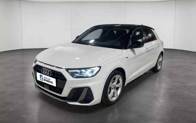 AUDI A1 Sportback 25 TFSI 95 ch S tronic 7 S Line extérieur trois quart avant gauche 2132013