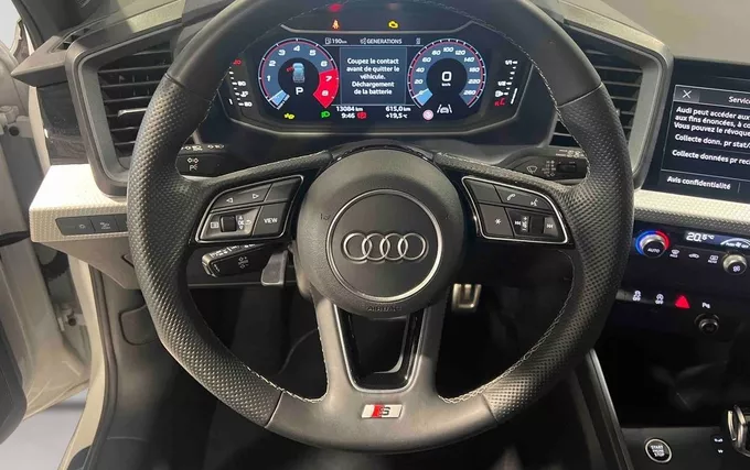 AUDI A1 Sportback 25 TFSI 95 ch S tronic 7 S Line photo 12 2132013