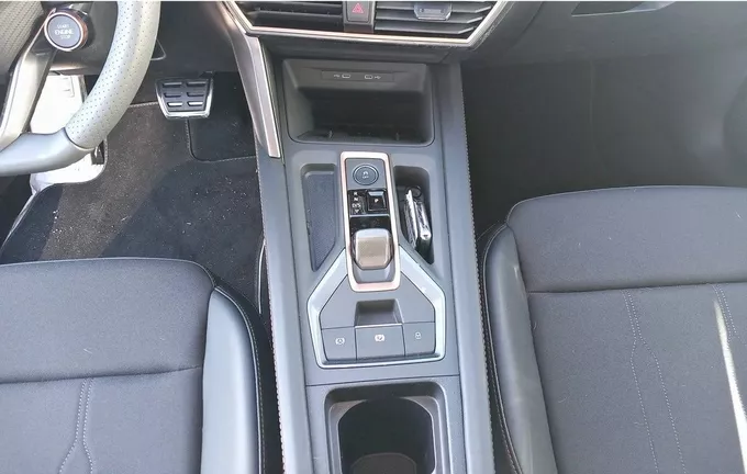 CUPRA FORMENTOR eHybrid 204 ch DSG6 V photo 16 3324