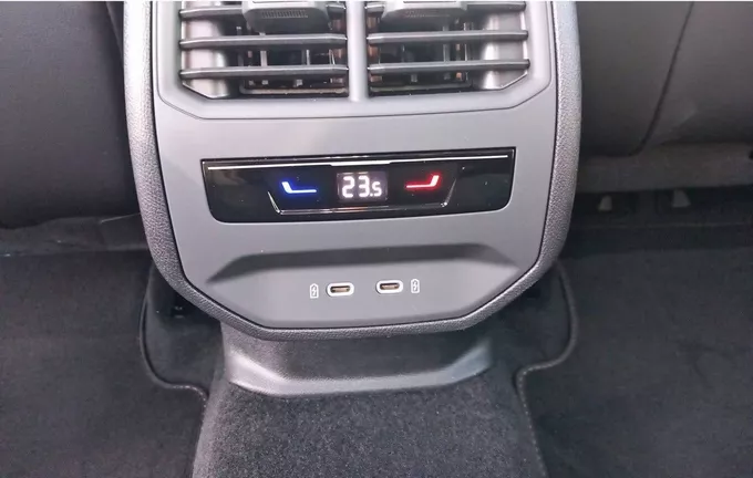 CUPRA FORMENTOR eHybrid 204 ch DSG6 V photo 17 3324