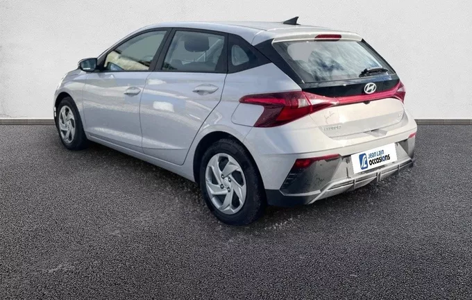 HYUNDAI I20 1.2 79 Initia extérieur trois quart arrière gauche 13402