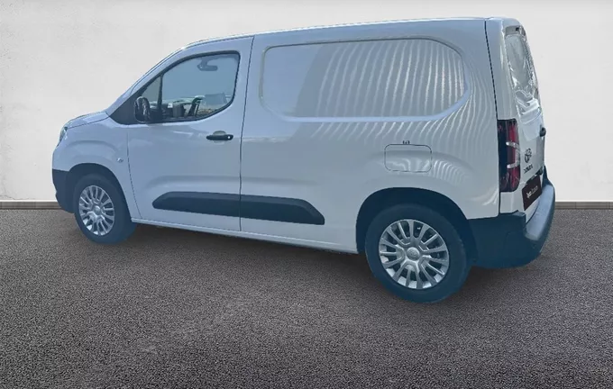TOYOTA PROACE CITY VERSO RC23 Proace City Verso Medium 1.2L 110 VVT-i BVM6 Dynamic extérieur côté gauche 1102694