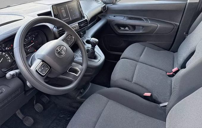 TOYOTA PROACE CITY VERSO RC23 Proace City Verso Medium 1.2L 110 VVT-i BVM6 Dynamic photo 11 1102694