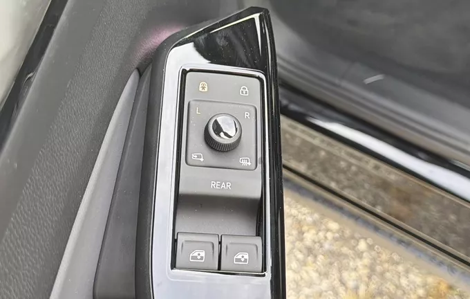 VOLKSWAGEN ID.4 Pro 286 Life Max photo 20 4541