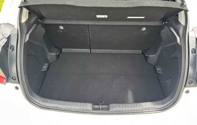 TOYOTA YARIS Hybride 116h Design photo 10 1103403