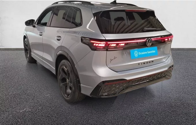 VOLKSWAGEN TIGUAN 1.5 eHybrid 204ch DSG6 R-Line extérieur trois quart arrière gauche 2131090