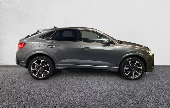AUDI Q3 Sportback 40 TDI 200 ch S tronic 7 Quattro S line extérieur côté droit 2132609