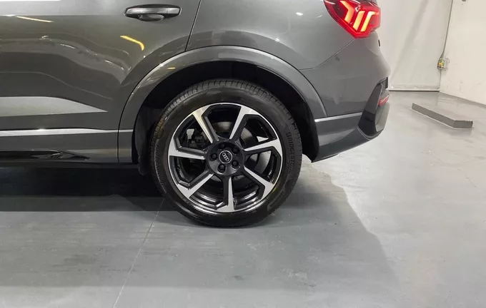 AUDI Q3 Sportback 40 TDI 200 ch S tronic 7 Quattro S line photo 9 2132609