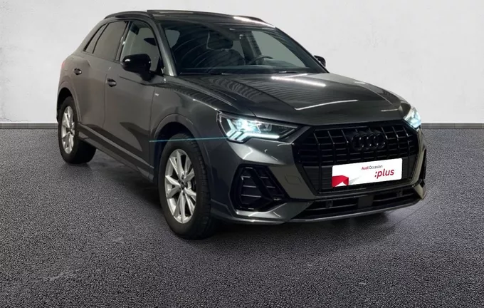AUDI Q3 35 TFSI 150 ch S tronic 7 S line plus extérieur trois quart avant droit 2125098