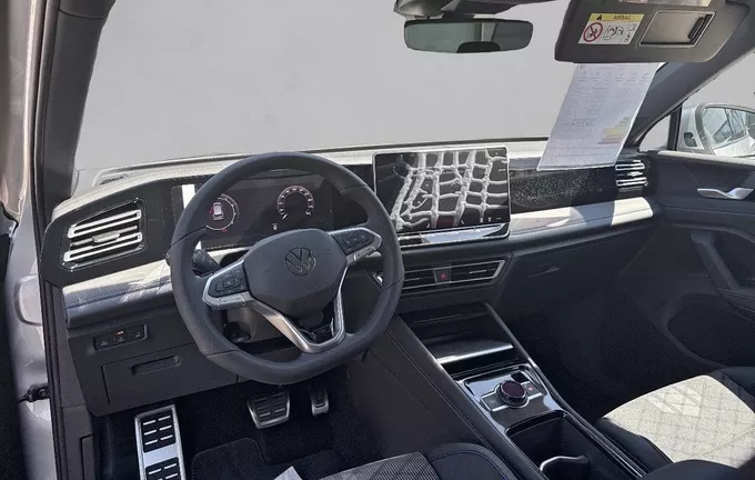 VOLKSWAGEN TIGUAN 1.5 eTSI 150ch DSG7 R-Line Edition photo 18 5409