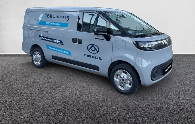 MAXUS E-DELIVER5 FOURGON L1H1 64 KWH extérieur trois quart avant droit 6801973