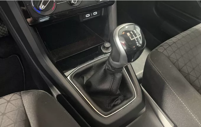 VOLKSWAGEN T-CROSS 1.0 TSI 95 Start/Stop BVM5 Life Tech photo 16 2128993
