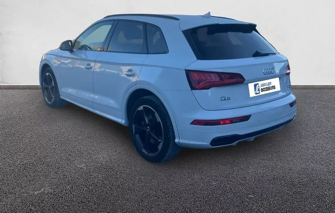 AUDI Q5 50 TDI 286 Tiptronic 8 Quattro Design Luxe extérieur trois quart arrière gauche 560920