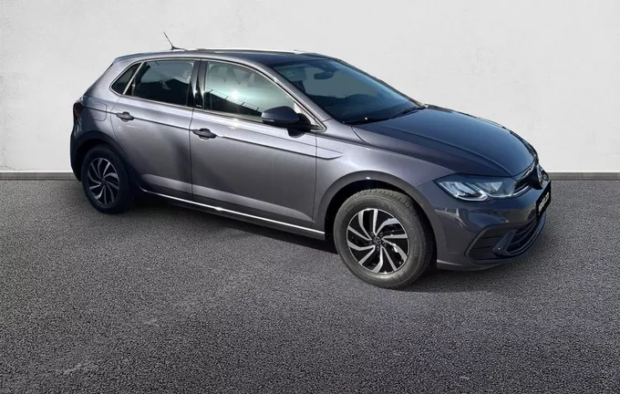 VOLKSWAGEN POLO 1.0 TSI 95 S&S BVM5 Life extérieur trois quart avant droit 1889
