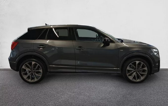 AUDI Q2 35 TFSI 150 S tronic 7 S line Plus extérieur côté droit 2130787