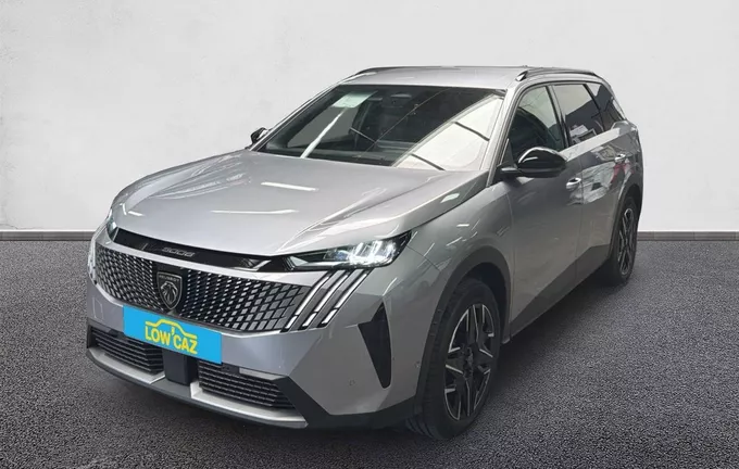 PEUGEOT 5008 Hybrid 136 e-DCS6 Allure extérieur trois quart avant gauche 213479