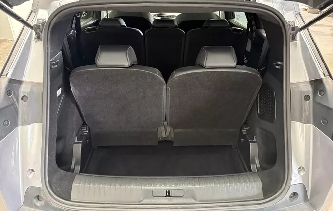 PEUGEOT 5008 Hybrid 136 e-DCS6 Allure photo 10 213479