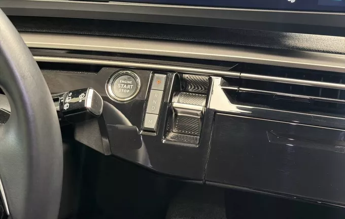 PEUGEOT 5008 Hybrid 136 e-DCS6 Allure photo 13 213479