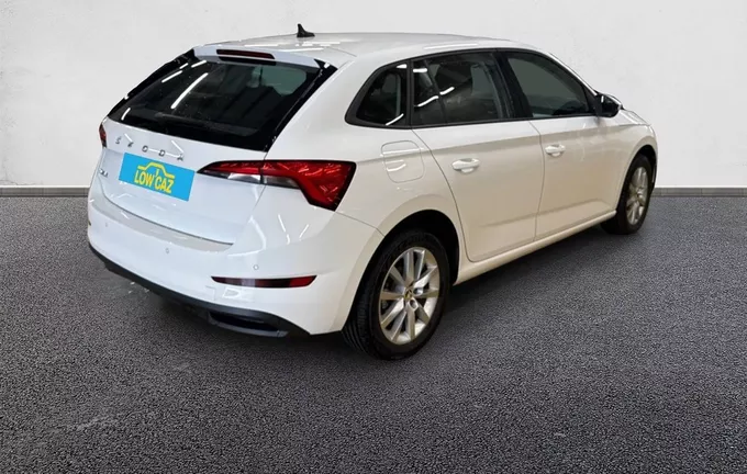 SKODA SCALA 1.6 TDI 116 ch DSG7 Business extérieur trois quart arrière droit 213521