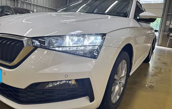 SKODA SCALA 1.6 TDI 116 ch DSG7 Business photo 19 213521