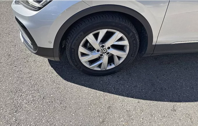 VOLKSWAGEN TIGUAN 2.0 TDI 150ch DSG7 Elegance photo 12 2128742