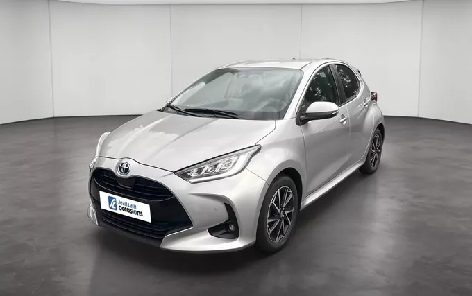 TOYOTA YARIS Hybride 116h Design extérieur trois quart avant gauche 1103950