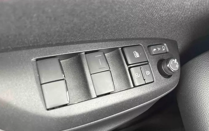 TOYOTA YARIS Hybride 116h Design photo 20 1103950