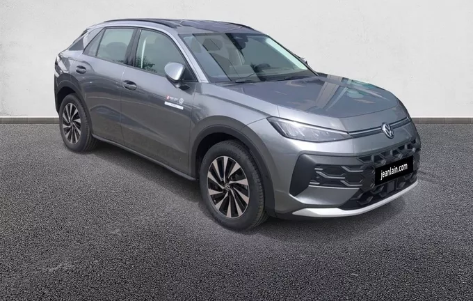VOLKSWAGEN T-ROC 1.5 eTSI EVO2 Hybrid 116 ch DSG7 Life extérieur trois quart avant droit 6804
