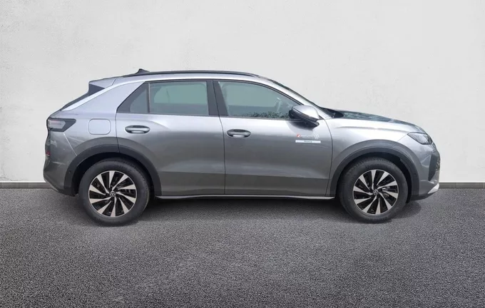 VOLKSWAGEN T-ROC 1.5 eTSI EVO2 Hybrid 116 ch DSG7 Life extérieur côté droit 6804