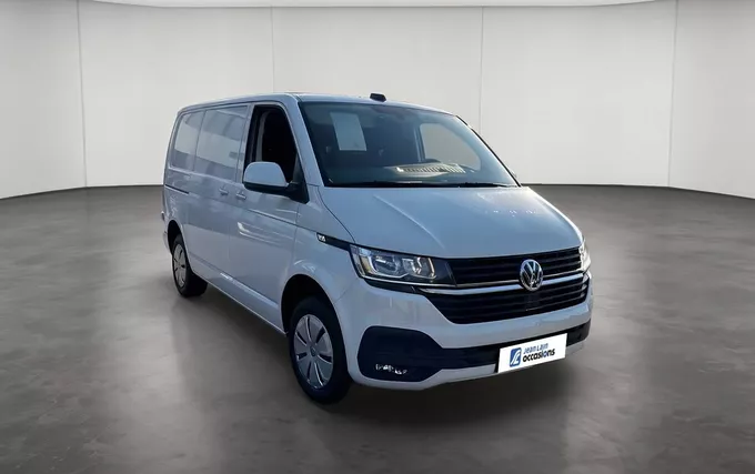 VOLKSWAGEN UTILITAIRES TRANSPORTER 6.1 VAN L1H1 2.0 TDI 150 DSG7 BUSINESS extérieur trois quart avant droit 106324