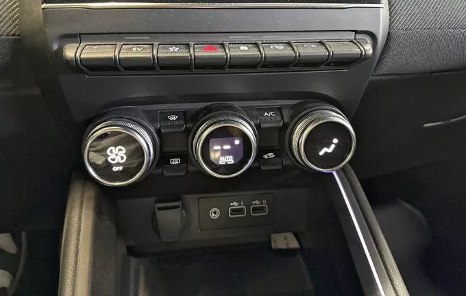 RENAULT CLIO E-Tech full hybrid 145 Esprit Alpine photo 15 2128767