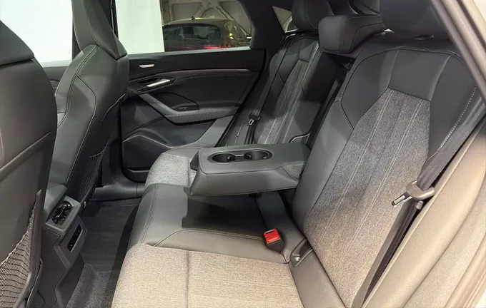 AUDI Q6 E-TRON SPORTBACK 306 ch 100 kWh performance S line photo 17 9311