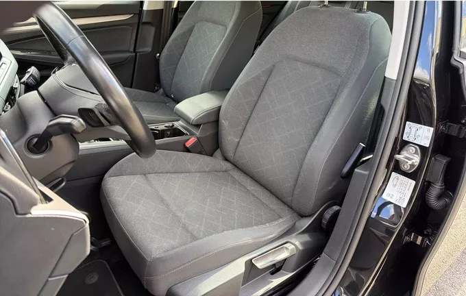 VOLKSWAGEN GOLF SW 2.0 TDI SCR 116 DSG7 Life Plus extérieur trois quart arrière droit 213012