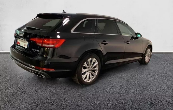 AUDI A4 Avant 35 TFSI 150 Design extérieur trois quart arrière droit 2129763
