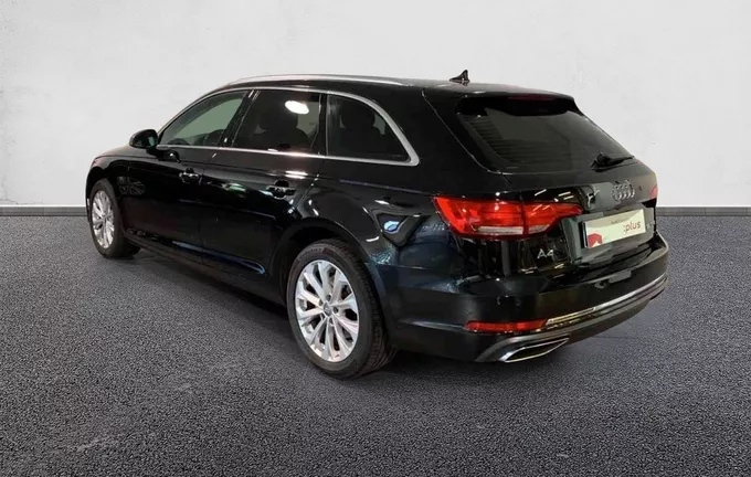 AUDI A4 Avant 35 TFSI 150 Design extérieur côté gauche 2129763