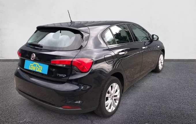 FIAT TIPO 5 Portes 1.6 MultiJet 120 ch Start/Stop Lounge extérieur trois quart arrière droit 213498