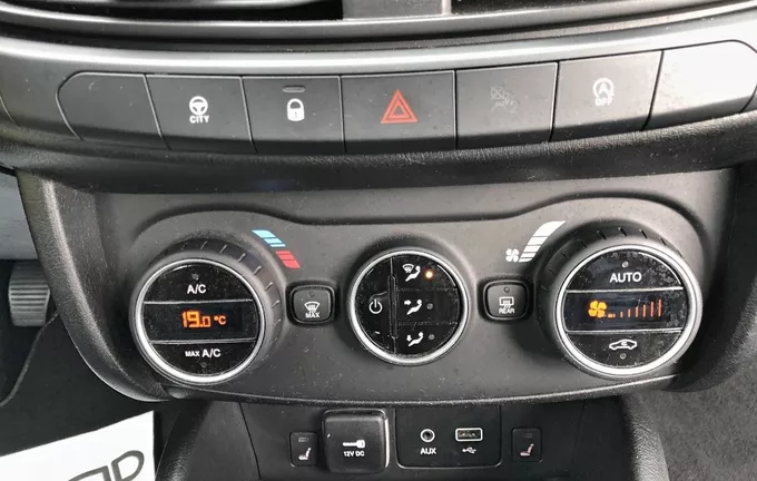 FIAT TIPO 5 Portes 1.6 MultiJet 120 ch Start/Stop Lounge photo 16 213498