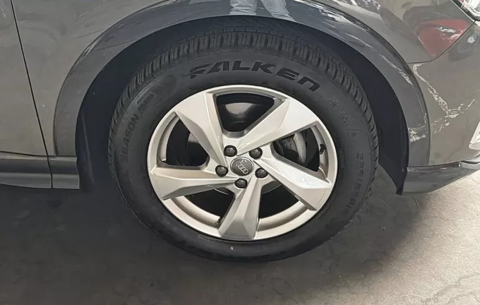 AUDI Q3 35 TDI 150 ch S tronic 7 Limited photo 9 213582