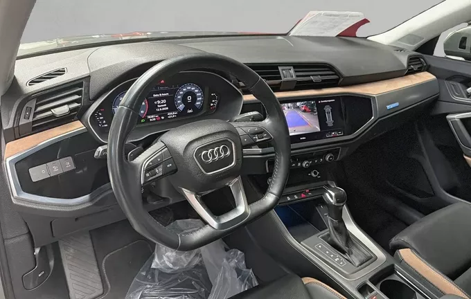 AUDI Q3 35 TDI 150 ch S tronic 7 Limited photo 11 213582