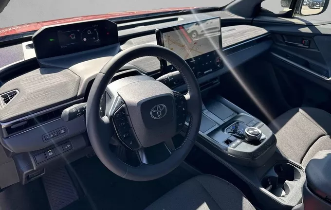 TOYOTA C-HR + Grande autonomie design photo 11 117153