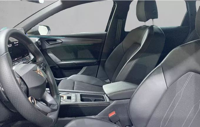 CUPRA LEON Sportstourer 1.5 eTSI Hybrid 150 ch DSG7 extérieur trois quart arrière droit 2122308