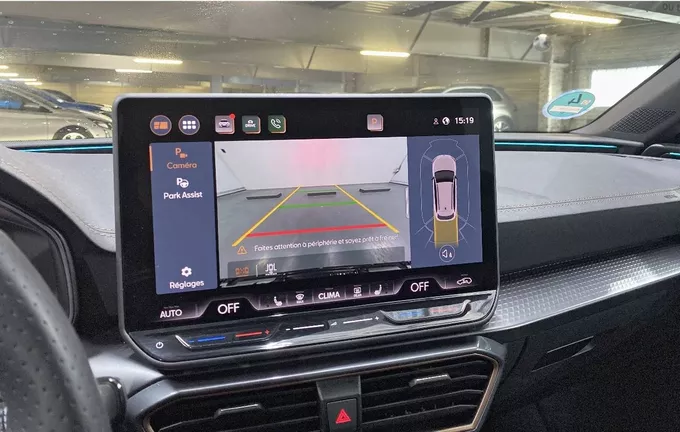 CUPRA LEON Sportstourer 1.5 eTSI Hybrid 150 ch DSG7 photo 17 2122308