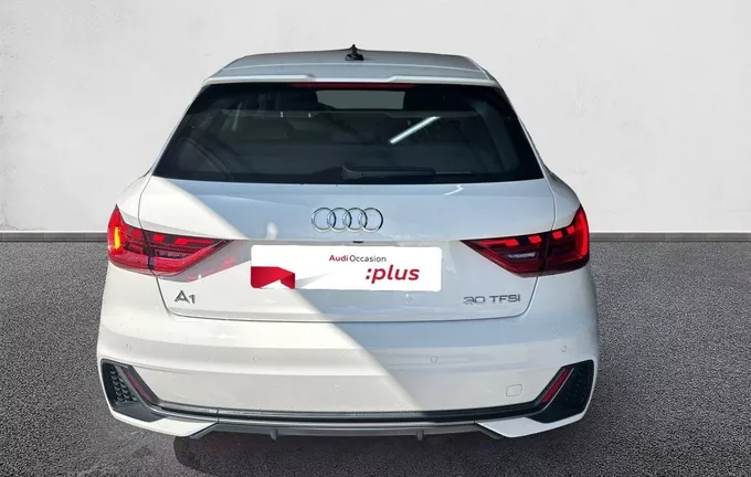 AUDI A1 Sportback 30 TFSI 110 ch S tronic 7 S Line extérieur arrière 2130914